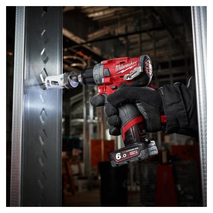 Milwaukee Trapano Avvitatore Compatto M12 FDD-402X con 2 Batterie e Caricabatteria